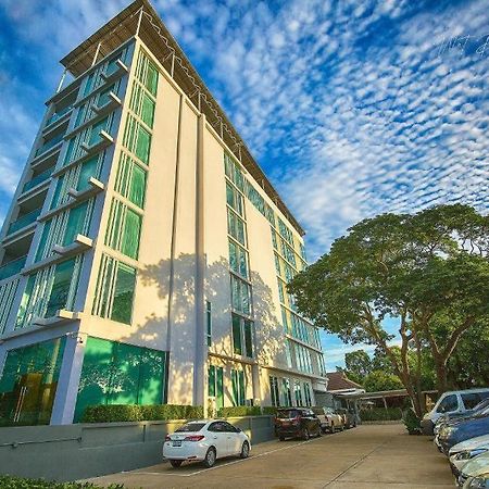 Phuglong Hotel Phayao Extérieur photo