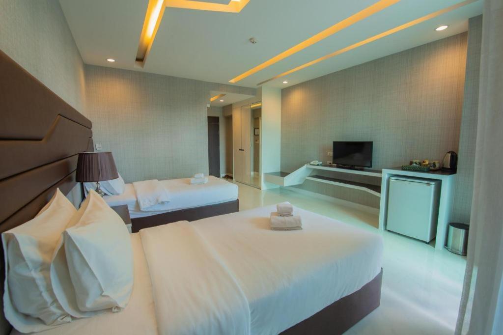 Phuglong Hotel Phayao Extérieur photo